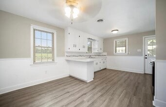 11385 Old Suffolk Rd in Windsor, VA - Building Photo - Building Photo