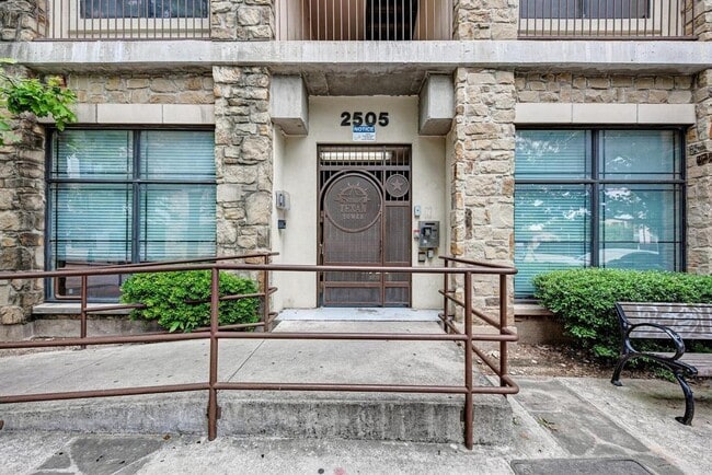 2505 San Gabriel St in Austin, TX - Building Photo - Building Photo