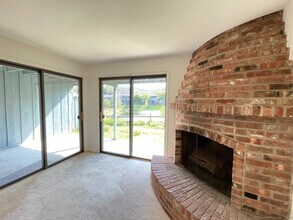 1187 Stratfield Rd in Fairfield, CT - Building Photo - Building Photo