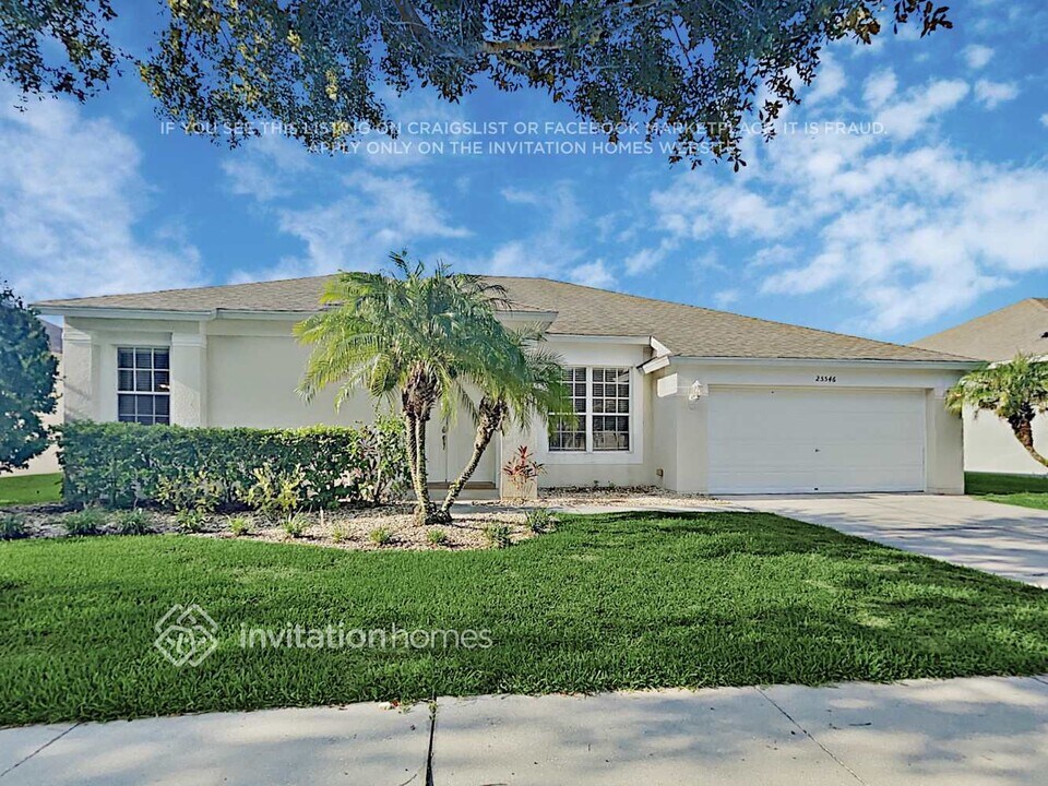 25546 Aptitude Terrace in Wesley Chapel, FL - Building Photo