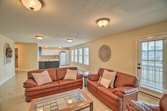 605-606 6th St in Kemah, TX - Building Photo - Building Photo