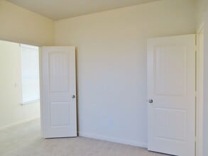 304 Potters Peak Way in Georgetown, TX - Building Photo - Building Photo