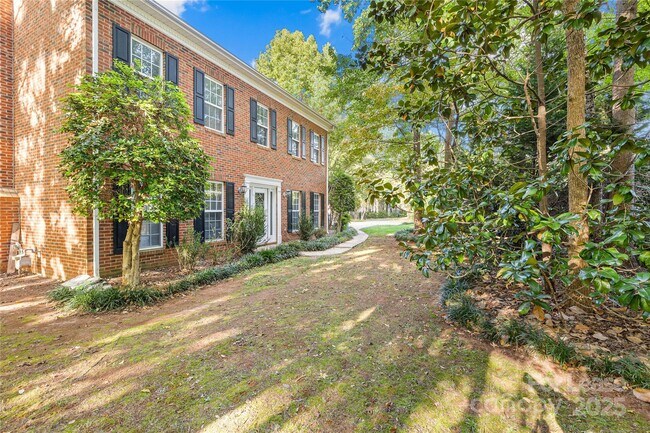 4528 McKee Rd in Charlotte, NC - Building Photo - Building Photo