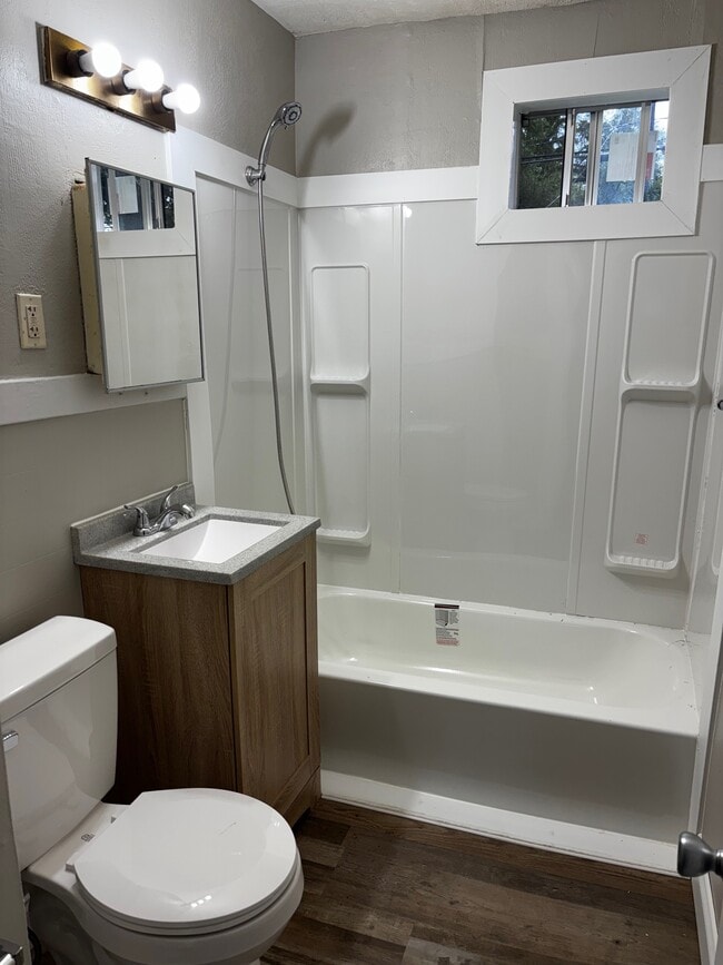 43 23rd St S in Battle Creek, MI - Building Photo - Building Photo