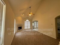 4037 Cottage Park Ct in Arlington, TX - Foto de edificio - Building Photo