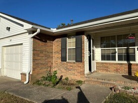 314 S 11th Pl in Rogers, AR - Building Photo