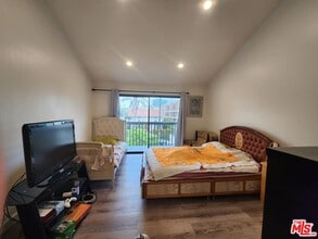 601 S Van Ness Ave in Los Angeles, CA - Building Photo - Building Photo