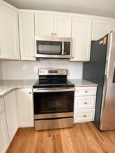 114 McKinstry Ave in Chicopee, MA - Building Photo - Building Photo