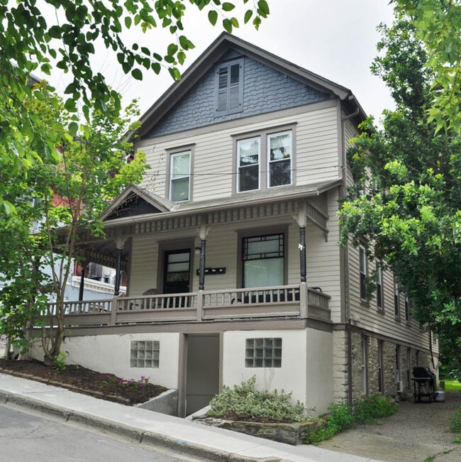 211 Williams St in Ithaca, NY - Building Photo - Building Photo