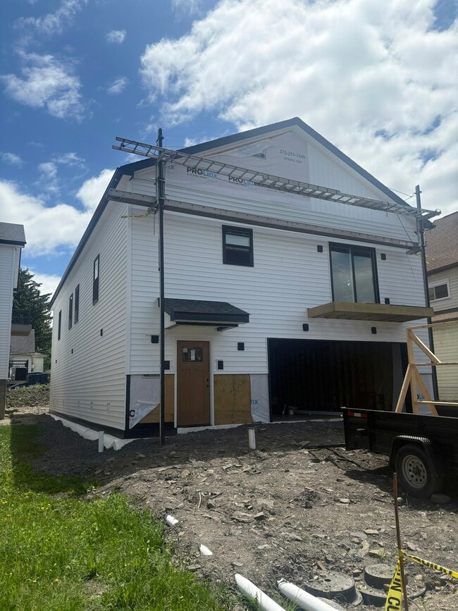 property at 1109 S Webster Ave