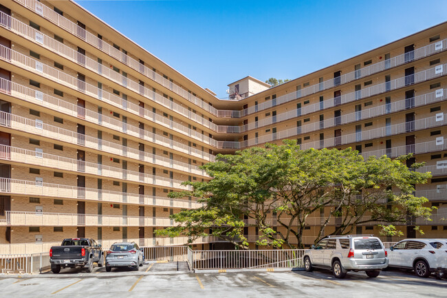 Waikalani Woodlands IV in Mililani, HI - Foto de edificio - Building Photo