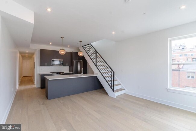 property at 125 South St