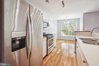 2010 Peggy Stewart Way in Annapolis, MD - Building Photo - Building Photo