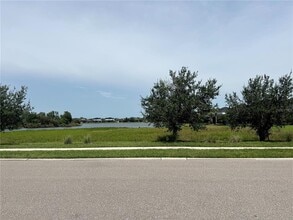 6310 Anise Dr in Sarasota, FL - Building Photo - Building Photo
