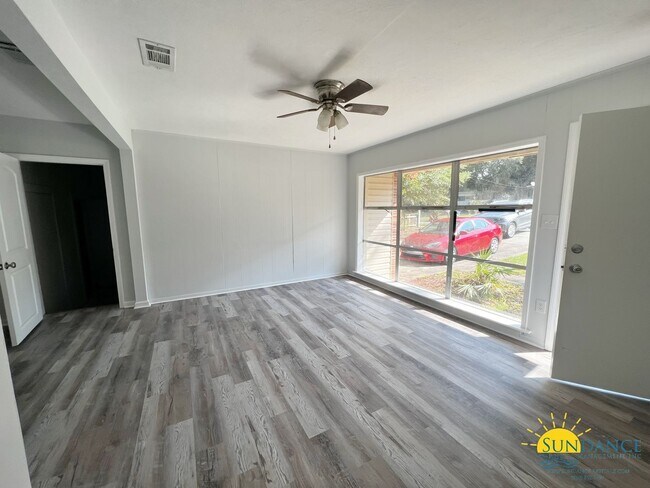 259 Seminole Trail in Crestview, FL - Building Photo - Building Photo