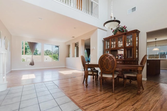 4255 E Morada Ln in Stockton, CA - Building Photo - Building Photo