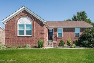 13102 Lavenia Ln in Louisville, KY - Building Photo