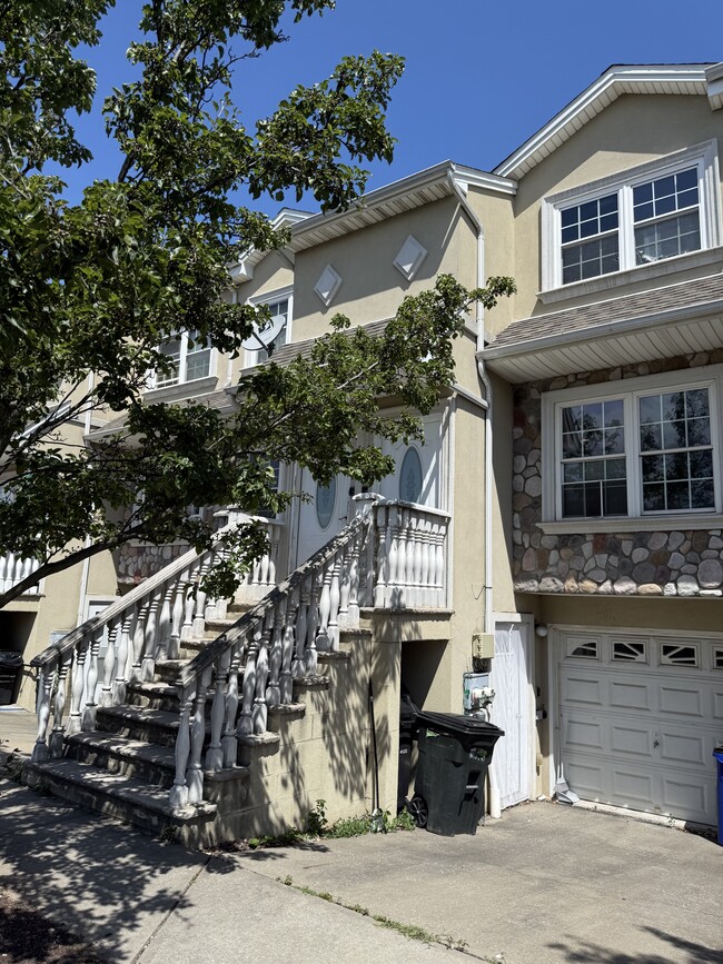 property at 240 Dartmouth Loop