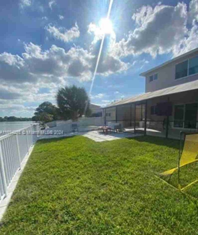 11705 NW 12th St in Pembroke Pines, FL - Building Photo - Building Photo