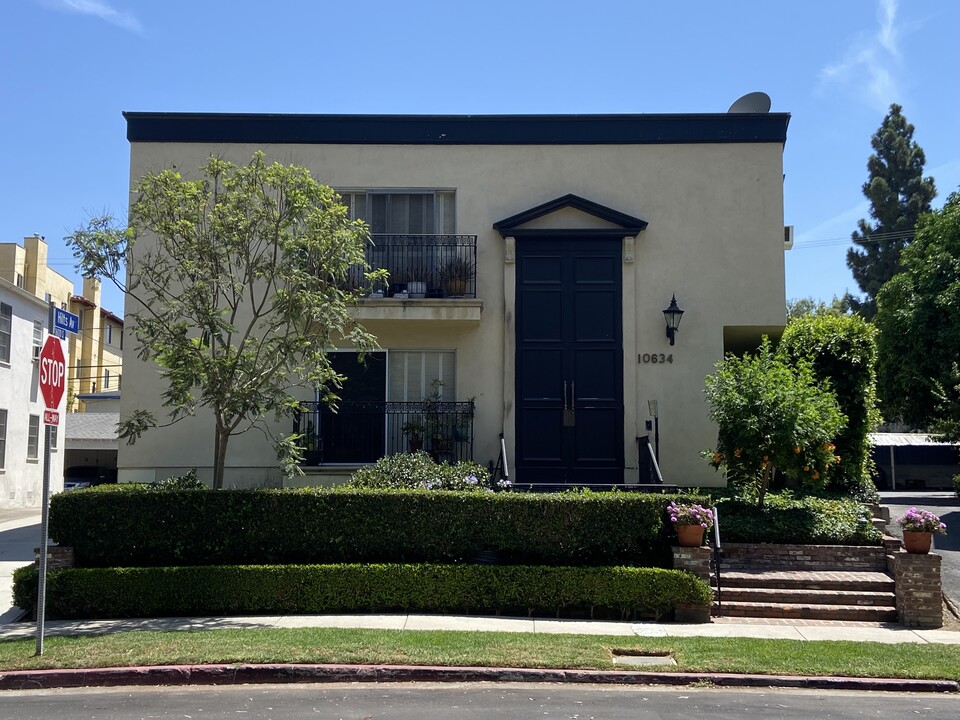 10634 Holman Ave, Unit 1 in Los Angeles, CA - Building Photo
