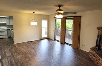 2841 N Walnut Hills Dr in Flagstaff, AZ - Building Photo - Building Photo