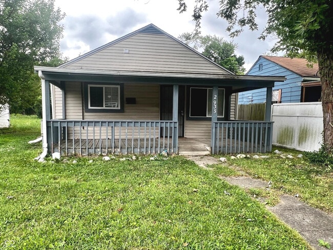 property at 2933 N Gladstone Ave