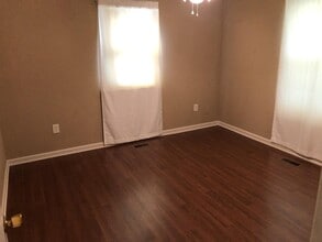 6511 W Oak Hwy in Westminster, SC - Building Photo - Building Photo