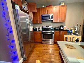 10 Glenville Ave, Unit 8-5 in Boston, MA - Building Photo