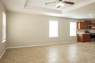 1851 Acaciawood Way in Houston, TX - Building Photo - Building Photo
