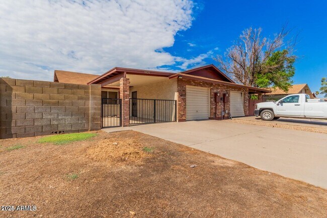 1830 E Intrepid Ave in Mesa, AZ - Building Photo - Building Photo
