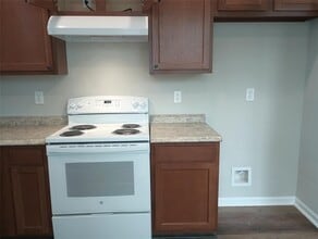 11292 Hodge Rd in Beaumont, TX - Foto de edificio - Building Photo