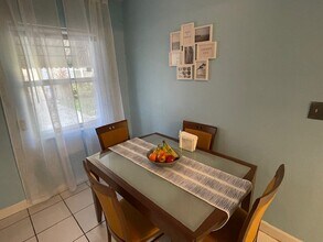 2451 NE 16th St in Pompano Beach, FL - Foto de edificio - Building Photo