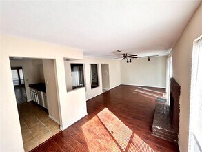 10639 Sandpiper Dr in Houston, TX - Building Photo - Building Photo