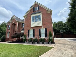 830 Eden Green Ct in Roswell, GA - Building Photo - Building Photo