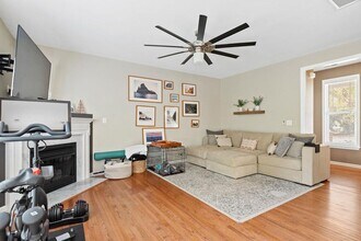 2396 Sapphire Valley Dr in Raleigh, NC - Building Photo - Building Photo