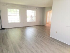 6905 11th Ave W in Bradenton, FL - Building Photo - Building Photo