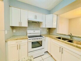 1231 SW 46th Ave in Pompano Beach, FL - Building Photo