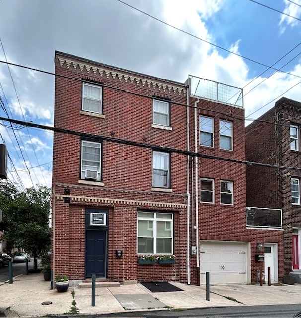 979 N Lawrence St, Unit 1