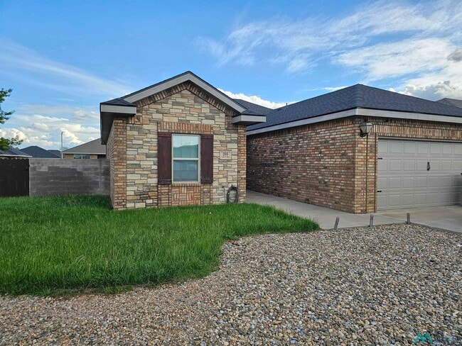 209 Almond Tree Ln