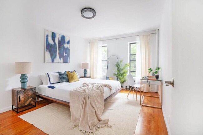 444 W 48th St in New York, NY - Building Photo - Building Photo