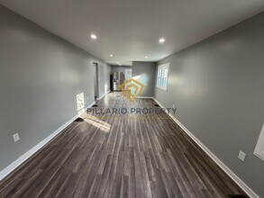 3906 Hoyt Ave in Indianapolis, IN - Building Photo - Building Photo