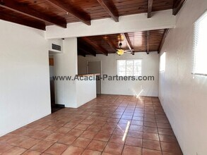 2818 N Richey Blvd in Tucson, AZ - Building Photo - Building Photo