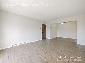 125 E Van Riper Rd in Fowlerville, MI - Building Photo - Building Photo