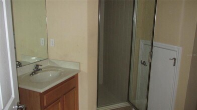 9735 Fenrose Terrace in Orlando, FL - Building Photo - Building Photo