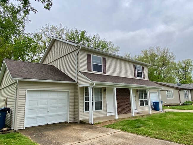 property at 10 Cougar Dr
