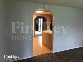 2543 Fairfax Rd in Indianapolis, IN - Building Photo - Building Photo