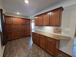 1610 Parker St in Cedar Falls, IA - Building Photo - Building Photo