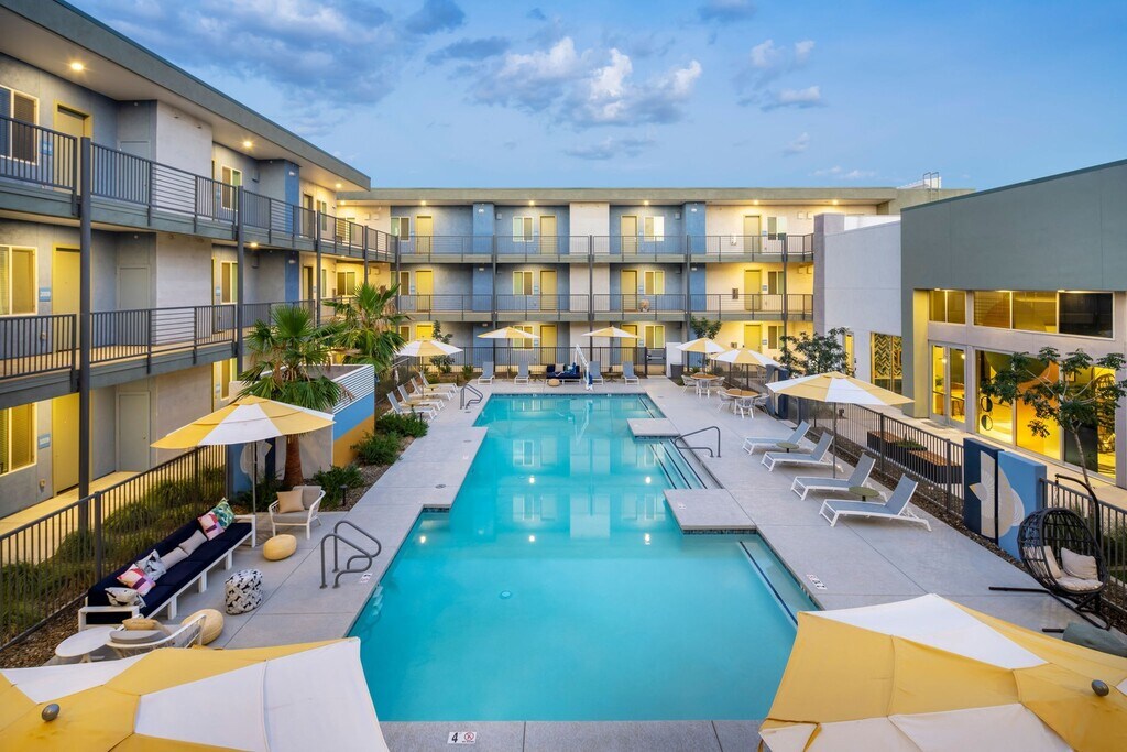Cabana Bullard Apartments in Goodyear, AZ