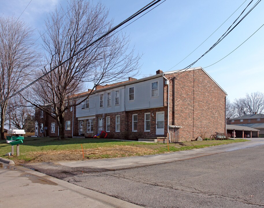 259 Kenridge Rd in Fairlawn, OH - Foto de edificio