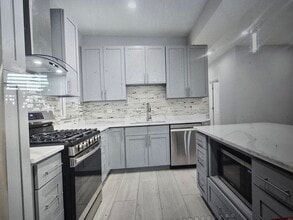 4524 N Central Park Ave, Unit 2 in Chicago, IL - Building Photo - Building Photo